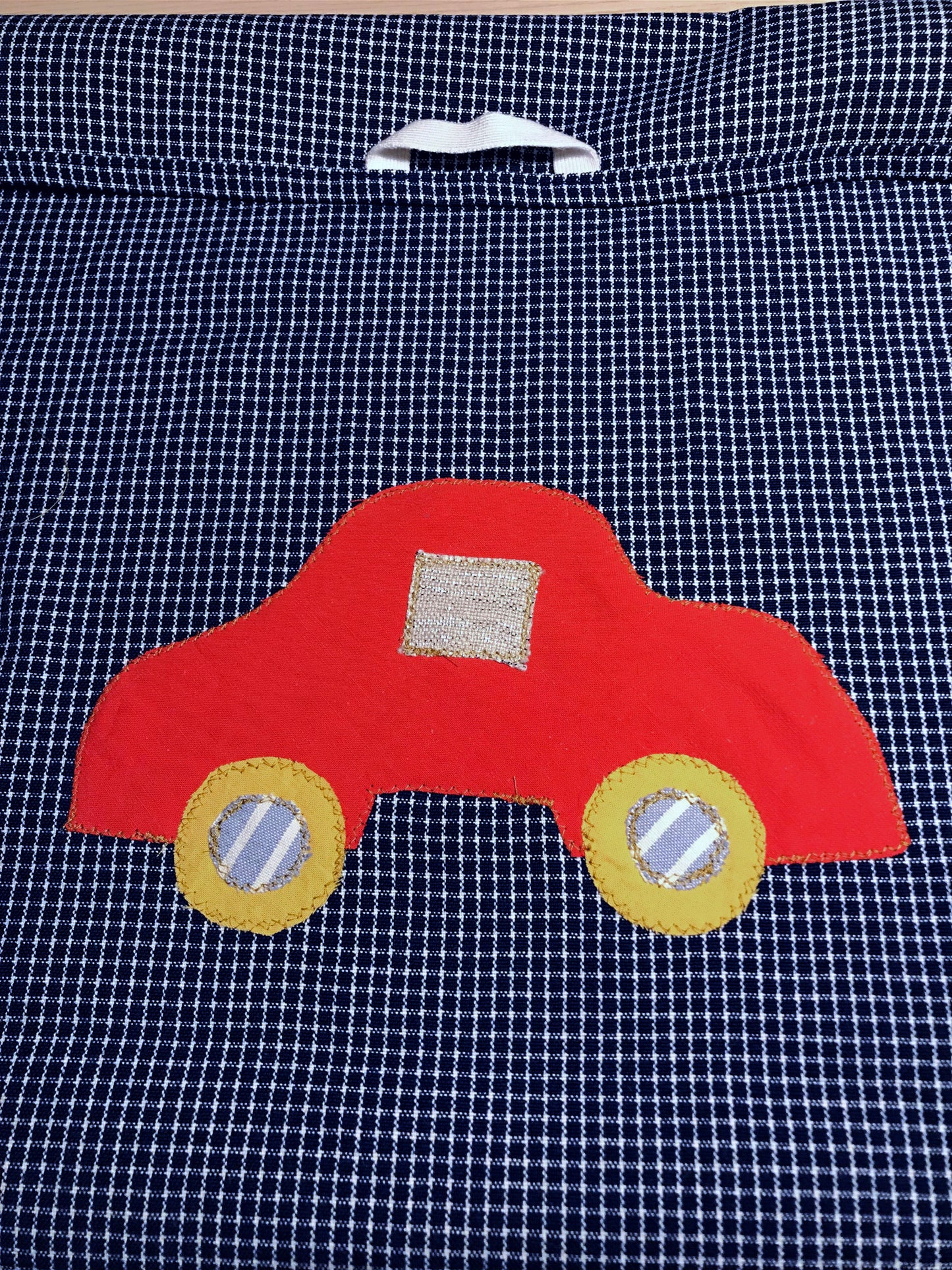 Kjøkkenhåndkle med valgfritt, unikt design: Tesla modell R(etro)-X